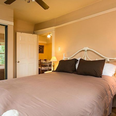 Hollywood Hills Suites Los Angeles Exterior photo