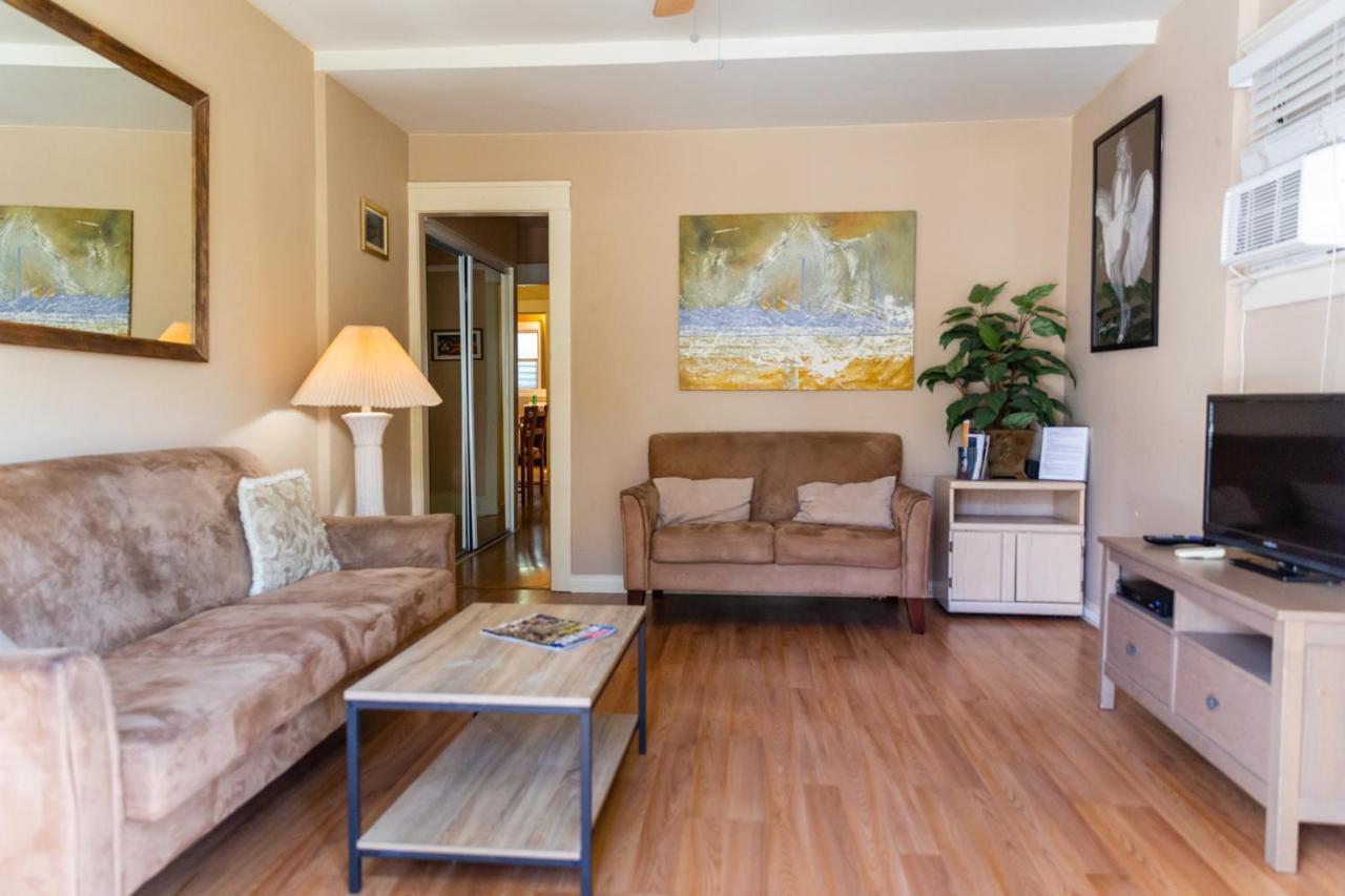 Hollywood Hills Suites Los Angeles Exterior photo