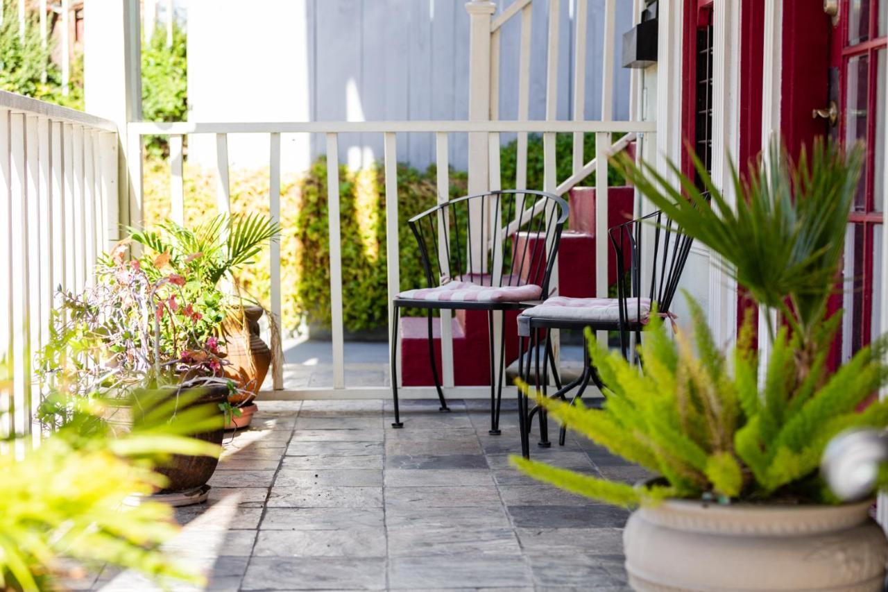 Hollywood Hills Suites Los Angeles Exterior photo
